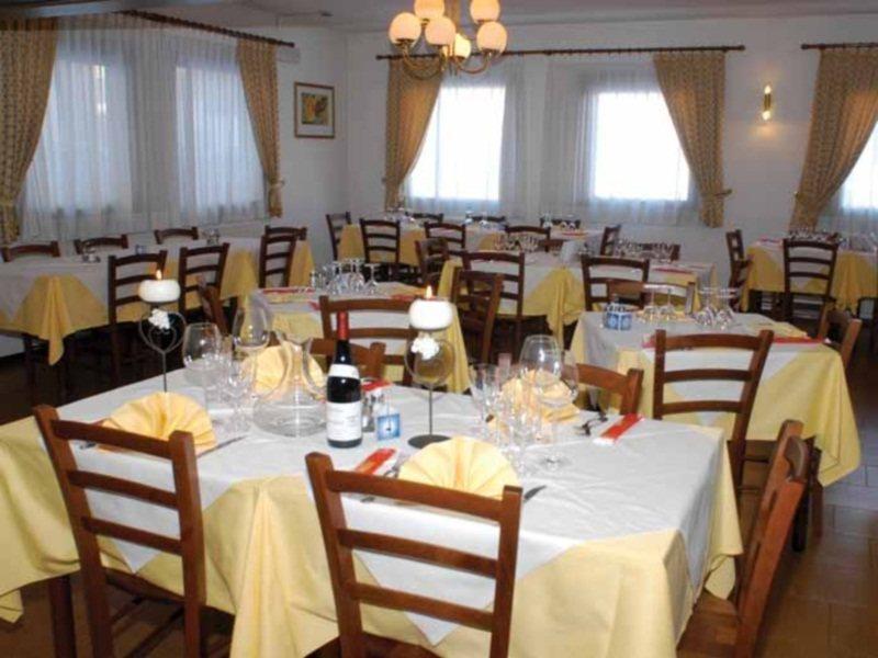 Hotel Alaska Ливиньо Екстериор снимка