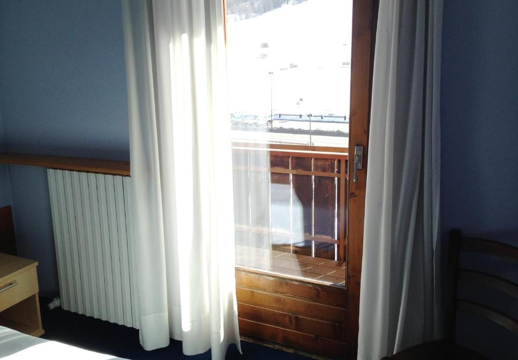 Hotel Alaska Ливиньо Екстериор снимка